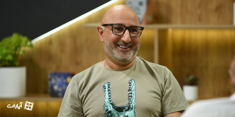 مجری برنامه منصور ضابطیان
